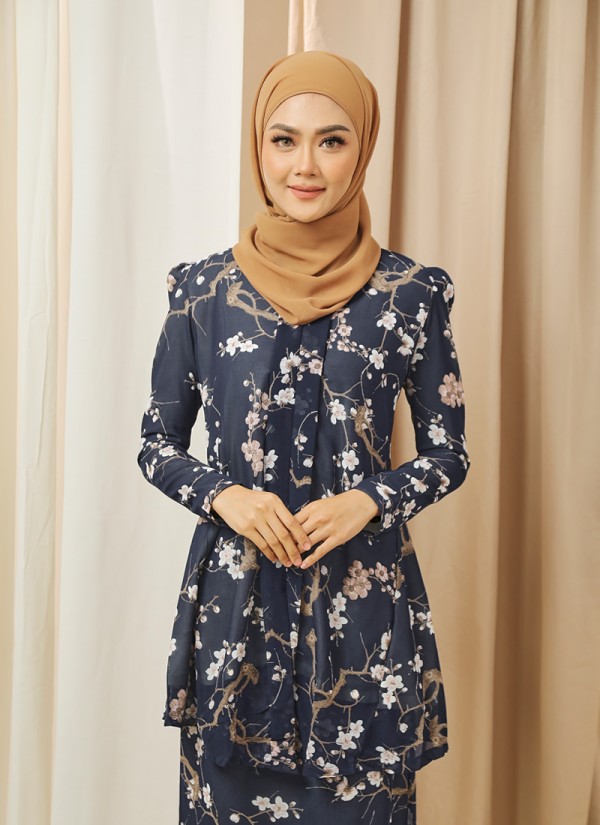 Kebaya Classique in Asteria