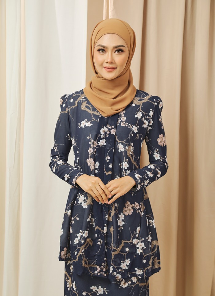 Kebaya Classique in Asteria