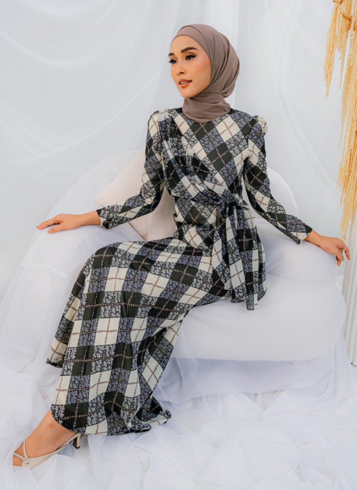 Kurung Phoenix in Baozhai