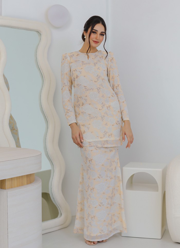 Kurung Duchess in Victoria