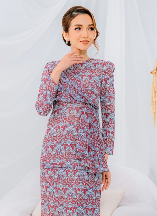 Kurung Phoenix in Aiguo