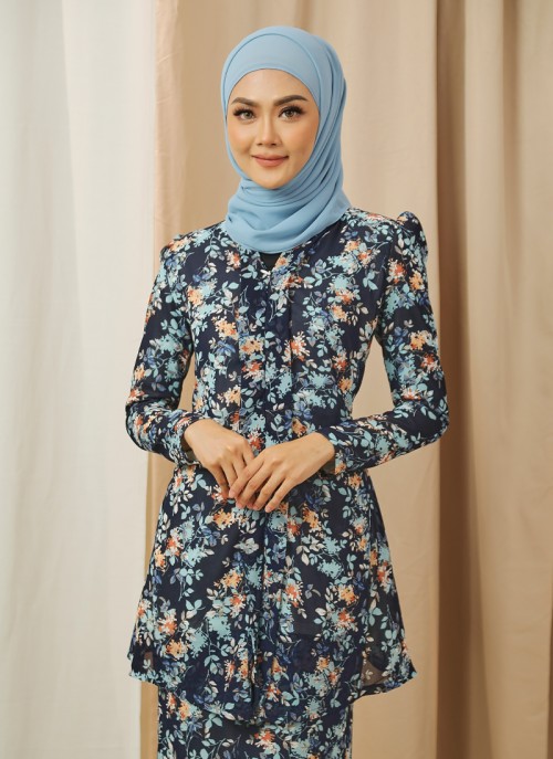 Kebaya Classique in Heidi