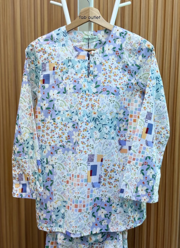 Kurung Shape in Pixel Blue Kurung Shape in Pixel Blue