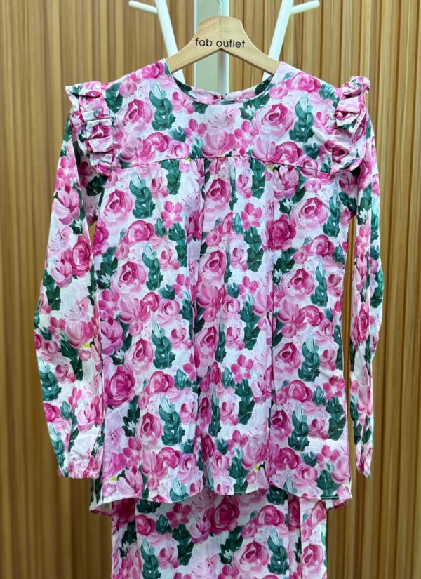 Kurung Doll in Wild Pink Kurung Doll in Wild Pink