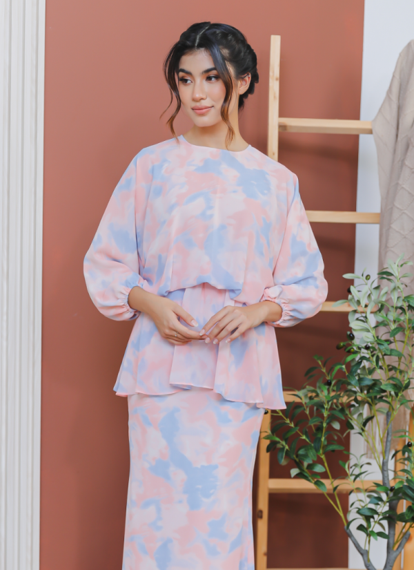 Kurung Hikari in Darika Kurung Hikari in Darika