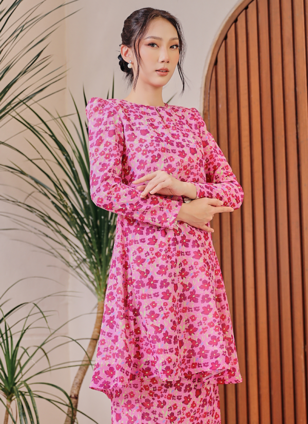 Kurung Jewel in Hessonite Kurung Jewel in Hessonite